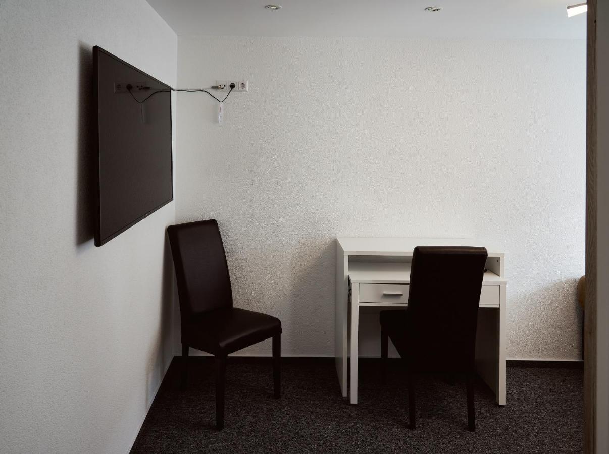 Boardinghouse Apart-Hotel Oberkochen Kültér fotó
